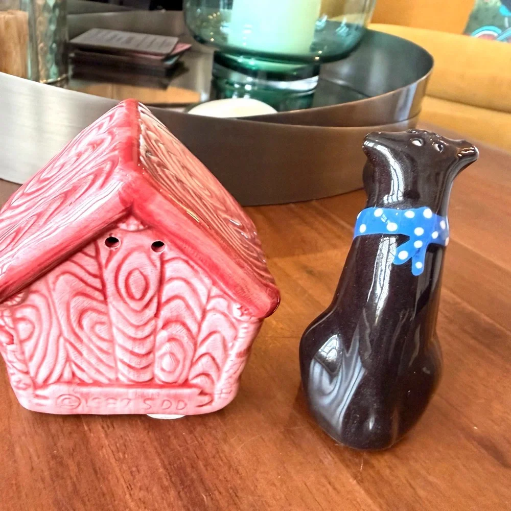 Ceramic Dog and House Salt & Pepper Set - Picture 6 of 10